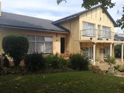 House For Sale in Horison Park, Roodepoort
