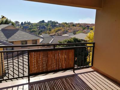Apartment / Flat For Sale in Chancliff Ridge, Krugersdorp