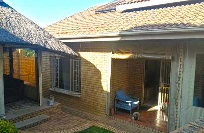 Townhouse For Sale in Kenmare, Krugersdorp