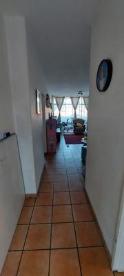 Apartment / Flat For Sale in Florida Lake, Roodepoort