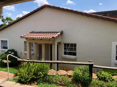 Apartment / Flat For Sale in Carenvale, Roodepoort