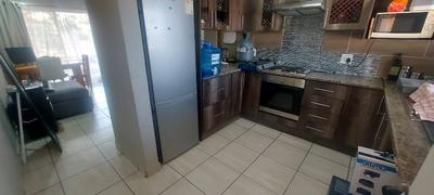 Apartment / Flat For Sale in Groblerpark, Roodepoort