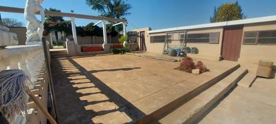 House For Sale in Whiteridge, Roodepoort