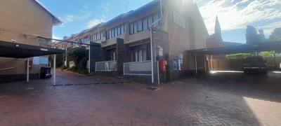 Apartment / Flat For Sale in Silverfields, Krugersdorp