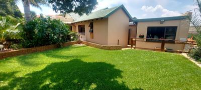 House For Sale in Horizon View, Roodepoort