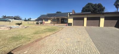 House For Sale in Horison, Roodepoort