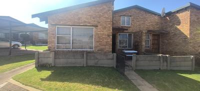 Townhouse For Sale in Mindalore, Krugersdorp