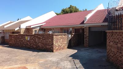 House For Sale in Greenhills, Randfontein