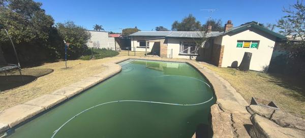 House For Sale in Witpoortjie, Roodepoort